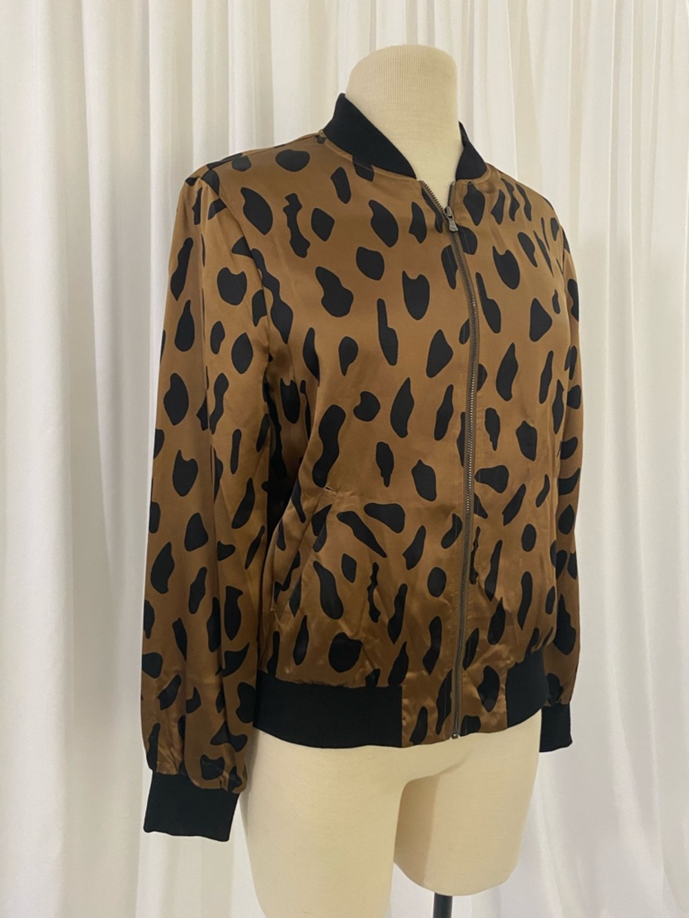 L'AGENCE Leopard-Print Silk Bomber Jacket - Picture 3 of 9
